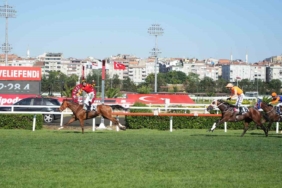 98. Gazi Koşusu’nu Dragon Flame kazandı