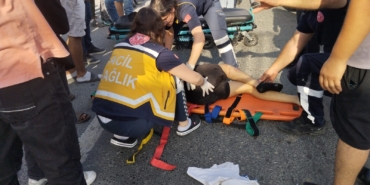 FECİ KAZA KAMERADA: OTOMOBİL BİSİKLETLİ ÇOCUĞA ÇARPTI