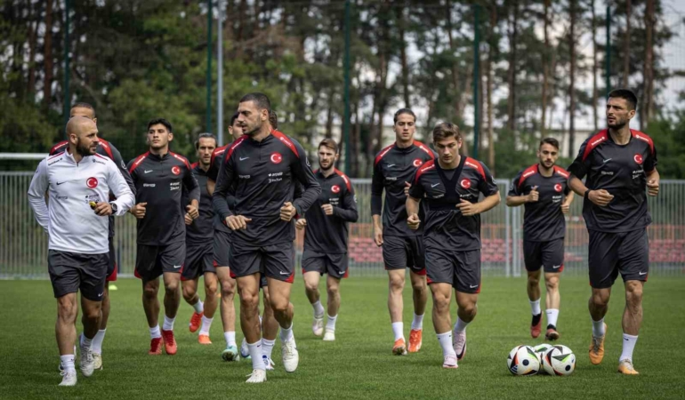 A Milli Futbol Takımı hazırlıklarını sürdürdü
