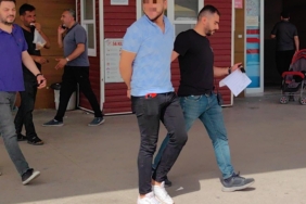 Ablasını bıçaklayan kardeş tutuklandı