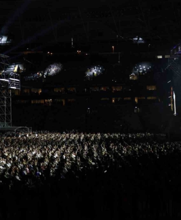 Ajda Pekkan’ın stadyum konseri: 40 bin kişi şarkılarına eşlik etti