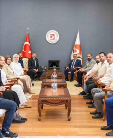 AK Parti heyetinden Rektör Kaplancıklı’ya hayırlı olsun ziyareti