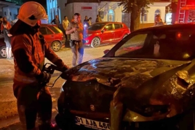 Aniden çalışıp seyir haline geçen araç alev alev yandı