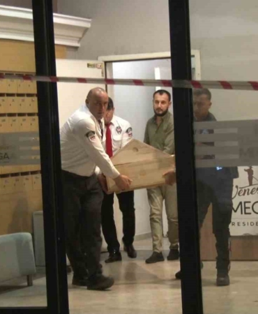 Asansör boşluğuna düşen yaşlı adam hayatını kaybetti