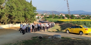 Asırlık gelenek: Binlerce kişi bayramlaştı