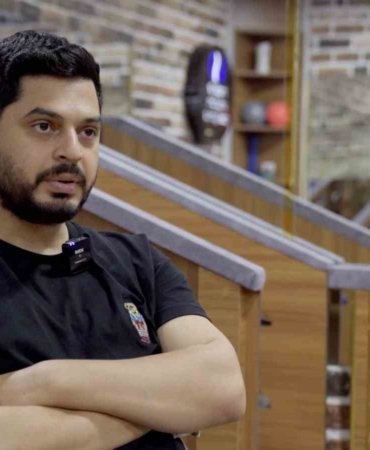 Asrın felaketinde 261 saat enkaz altında kalan Mustafa Avcı protezine kavuştu