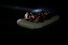 Ayvacık açıklarında 24 kaçak göçmen kurtarıldı