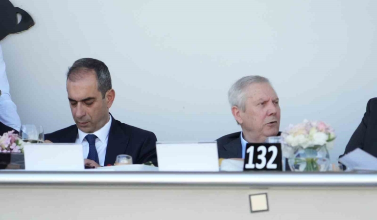 Aziz Yıldırım, Gazi Koşusu için Veliefendi Hipodromu’nda