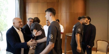 Bakan Bak ve Başkan Büyükekşi, A Milli Takım’a başarılar diledi