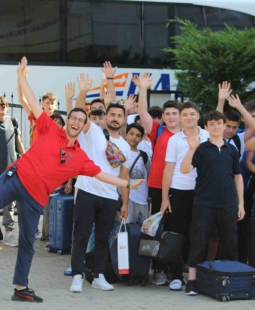 Bakan Bak’tan gençlere müzekart ve seyahatsever müjdesi