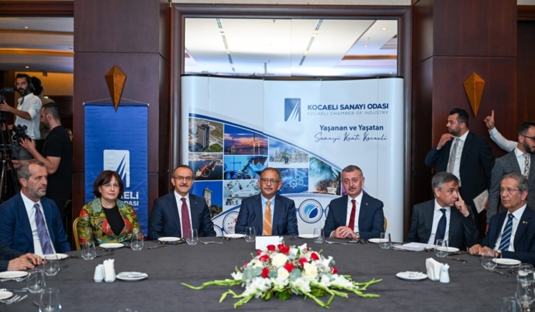 Bakan Özhaseki: "2026’da Avrupa Birliği ülkelerine sattığınız malı nasıl ürettiğinizi ispat etmek durumundasınız"