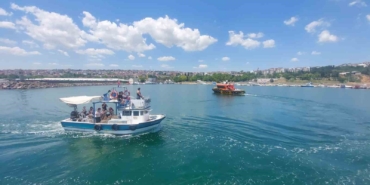 Balık için değil, özel çocuklar için denize açıldılar: Sevinçten gözyaşlarına boğuldu