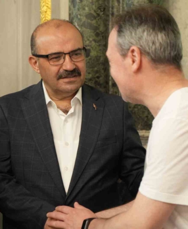 Balıkesir protokolü Zağnos Paşa Cami’nde buluştu