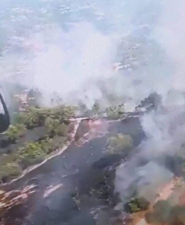 Balıkesir’de arazide başlayan yangın ormanlık alana sıçradı