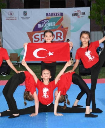 Balıkesir’de Hareketlilik Yılı Spor Şenlikleri yapıldı