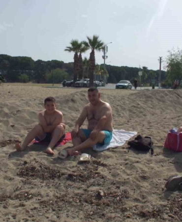 Balıkesir’de plaj kirliliği tepkilere neden oldu