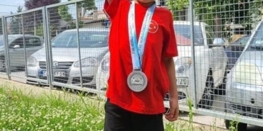 Balıkesirli minik sporcu Emrah Şenay, dünya ikincisi oldu