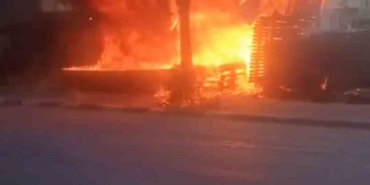 Baraka alevlere teslim oldu