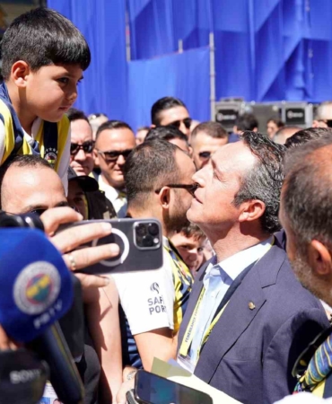 Başkan adayları Ali Koç ve Aziz Yıldırım’a yoğun ilgi