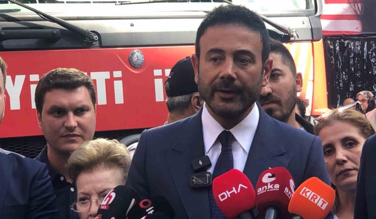 Başkan Akpolat Beşiktaş Çarşı’da incelemelerde bulundu