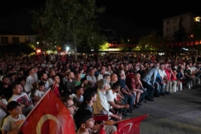 Başkan Aydın, galibiyet coşkusunu vatandaşlarla yaşadı