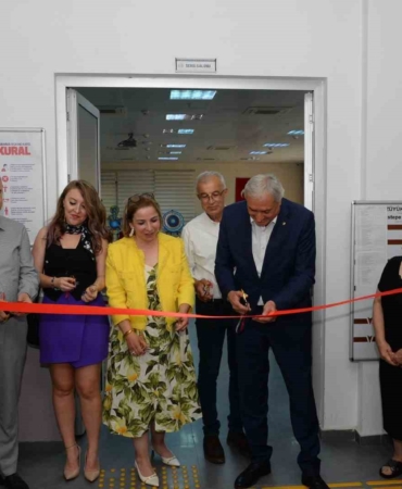 Başkan Bakkalcıoğlu “Dünyanın Renkleri” adlı resim sergisinin açılışına katıldı