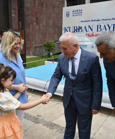 Başkan Bozbey, Büyükşehir ailesiyle bayramlaştı