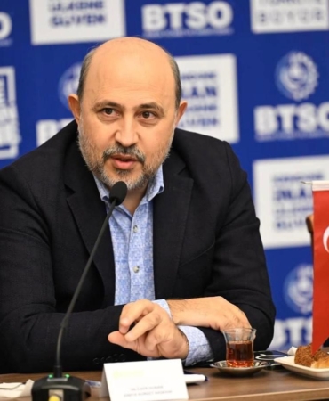 Başkan Duran: "Yeni vergi paketi KOBİ’lerin yükünü hafifletmeli"