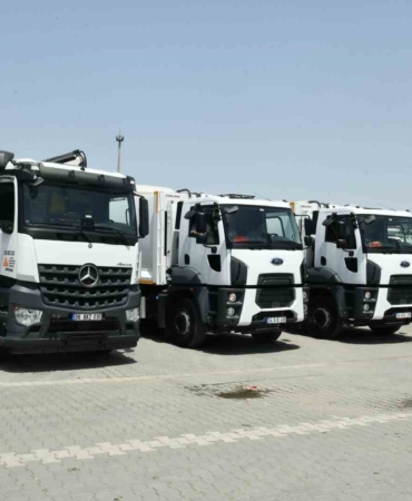 Başkan Özer: "Bayramdan sonra yaklaşık 100 bin metrekarelik yeşil alan vadisini hizmete sunacağız"