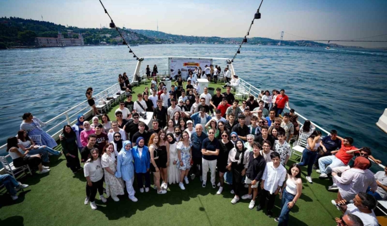 Başkan Yıldırım sözünü tuttu: 2 bin 500 öğrenci boğaz turu yaptı