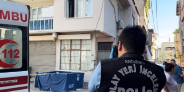 Bayram temizliği can aldı...1.kattan böyle düştü