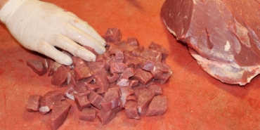 Bayramda dağıtılacak etleri poşetlemeyin: Sıcaklardan yarım saatte bile bozulabilir