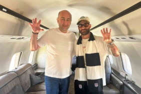 Beşiktaş’ın transfer görüşmeleri yaptığı Portekizli oyuncu Rafa Silva’yı taşıyan özel uçak, bu akşam saat 20.30’da Atatürk Havalimanı Genel Havacılık Terminali’ne iniş yapacak.