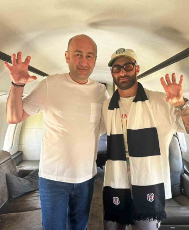 Beşiktaş’ın transfer görüşmeleri yaptığı Portekizli oyuncu Rafa Silva’yı taşıyan özel uçak, bu akşam saat 20.30’da Atatürk Havalimanı Genel Havacılık Terminali’ne iniş yapacak.