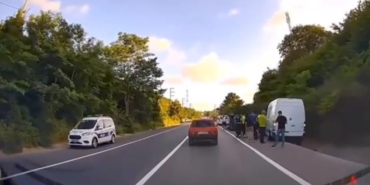 Beykoz-Riva yolunda iki araç kaza yaptı: 3 yaralı