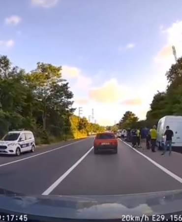 Beykoz-Riva yolunda iki araç kaza yaptı: 3 yaralı