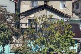 Beykoz’da gecekondu alev alev yandı