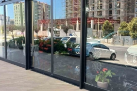 Beylikdüzü’nde önce tehdit ettiler ardından 2 kez galeriyi kurşunladılar