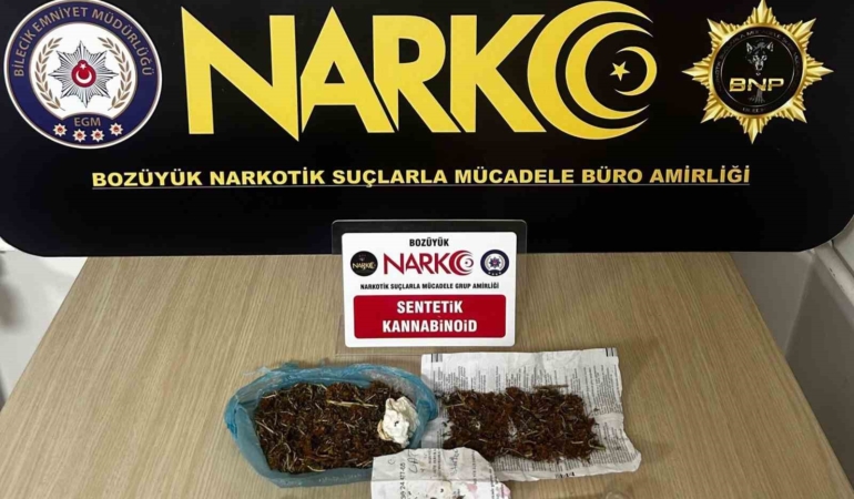 Bilecik’te düzenlenen uyuşturucu operasyonunda 2 şüpheli suçüstü yakalanırken 1’i tutuklandı