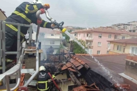 Bilecik’te teras katındaki dairede çıkan yangın korkuttu
