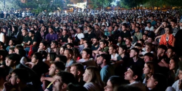 Binlerce kişi milli maçta gol anında sevinç çığlıklarına boğuldu