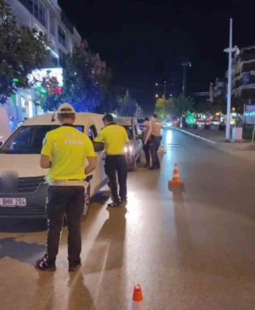 Bursa polisi Görükle Mahallesi’nde kuş uçurtmadı