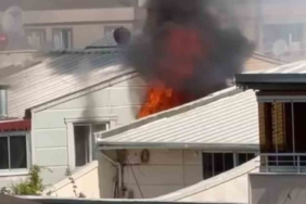 Bursa’da ev alev alev yandı, bina tahliye edildi