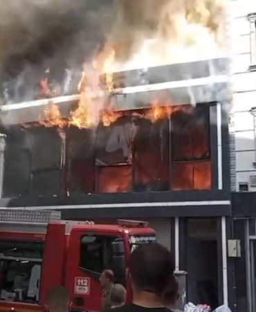 Bursa’da işyeri alev alev yandı