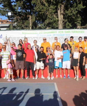 Büyükçekmece 6. Açık Tenis Turnuvası ödül töreni gerçekleşti