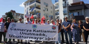 Çamerya katliamı unutulmadı: Yunanistan’ın Edirne Konsolosluğu önüne siyah çelenk bırakıldı