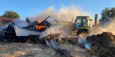 Çanakkale’de boşaltılan köylerdeki bazı evler yandı