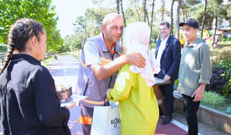 Çekmeköy’de duygulandıran Babalar Günü sürprizi