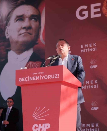 CHP Genel Başkanı Özel, Emek Mitingi’nde konuştu