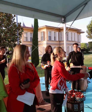 Cumhurbaşkanı Erdoğan: "Her yıl 85 bin insanımızı tütün canavarına kurban veriyoruz"